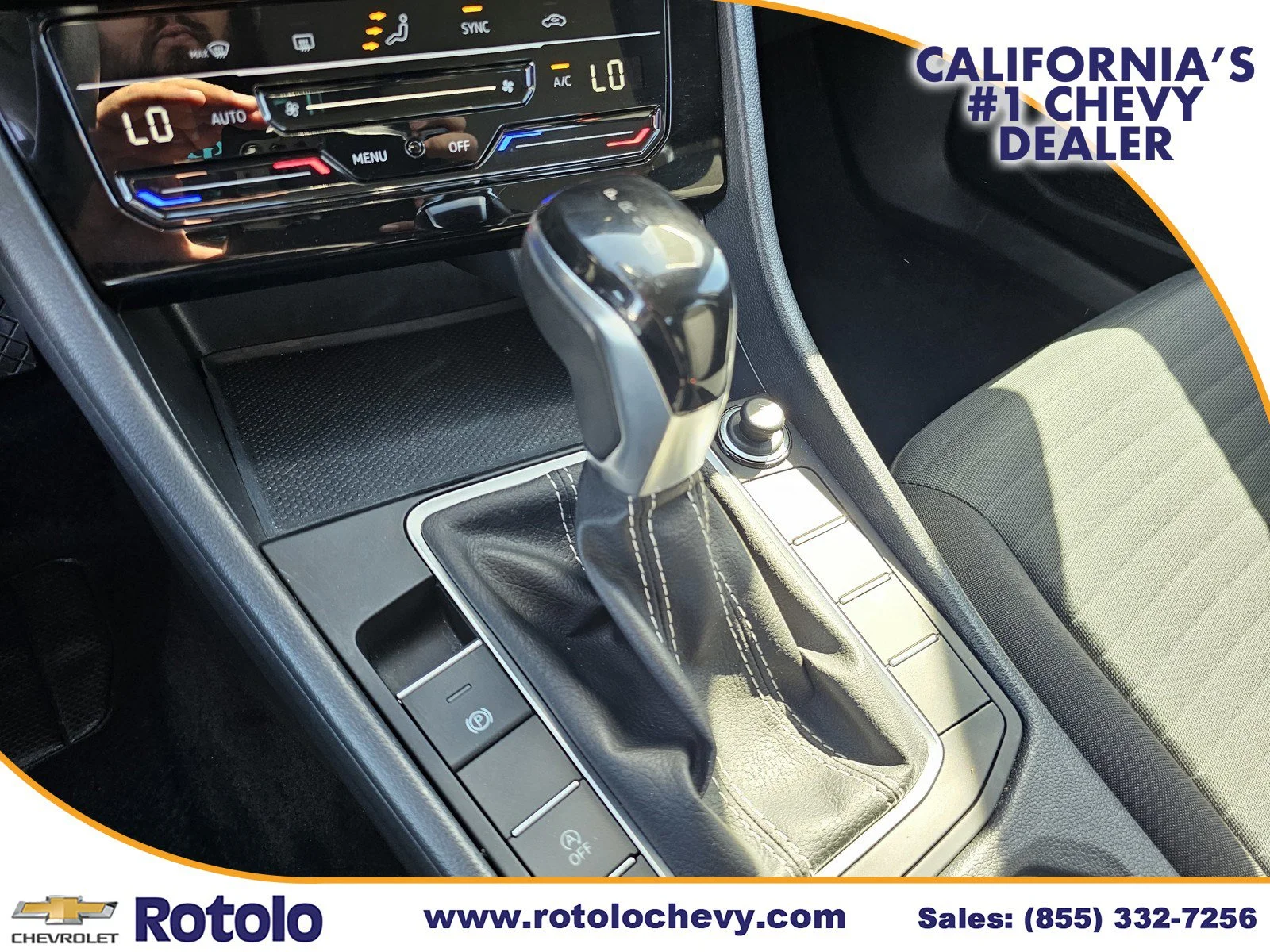 Used 2025  Volkswagen S image 23