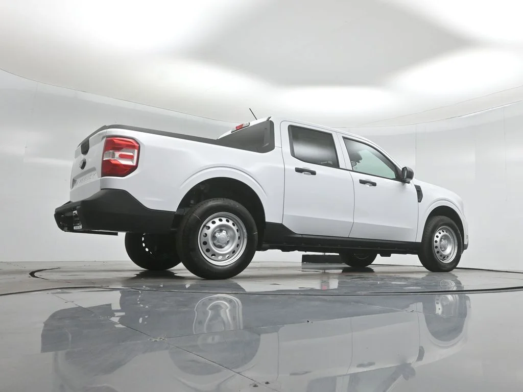New 2026 Oxford White Ford XL image 43
