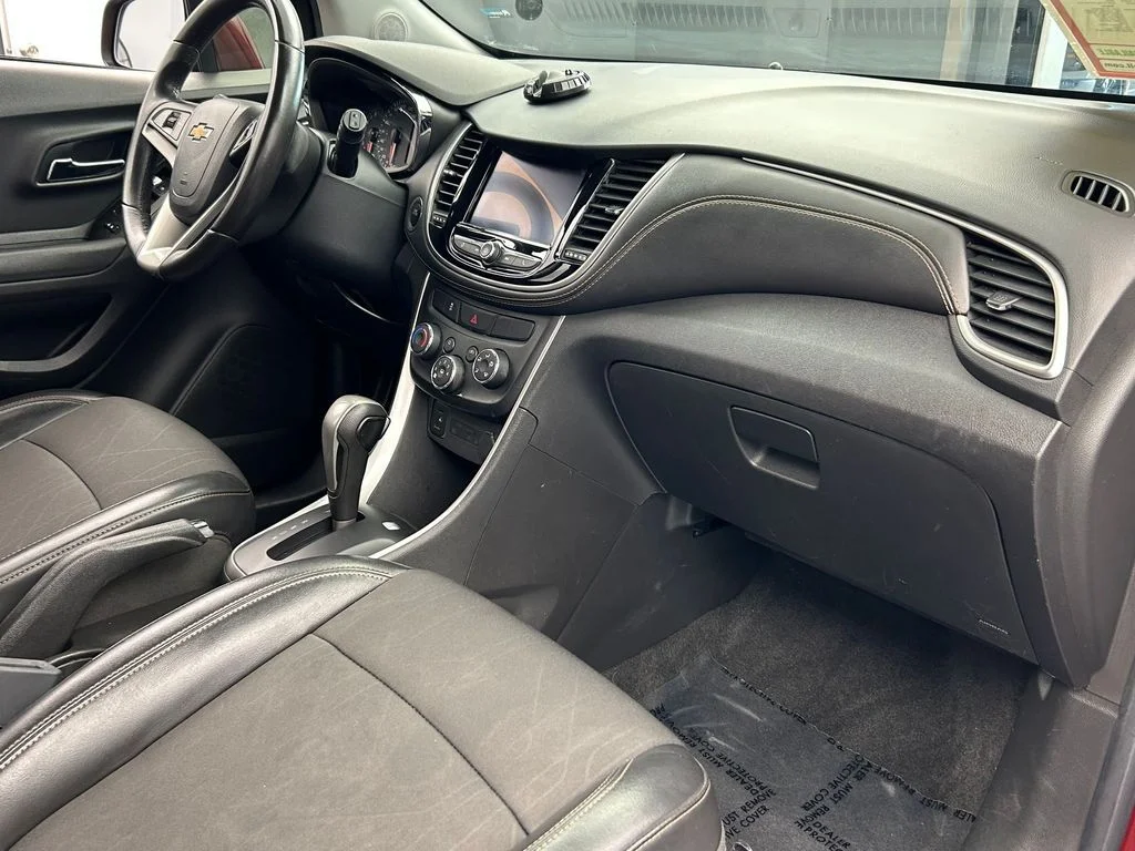 Used 2021 Crimson Metallic Chevrolet LT image 10