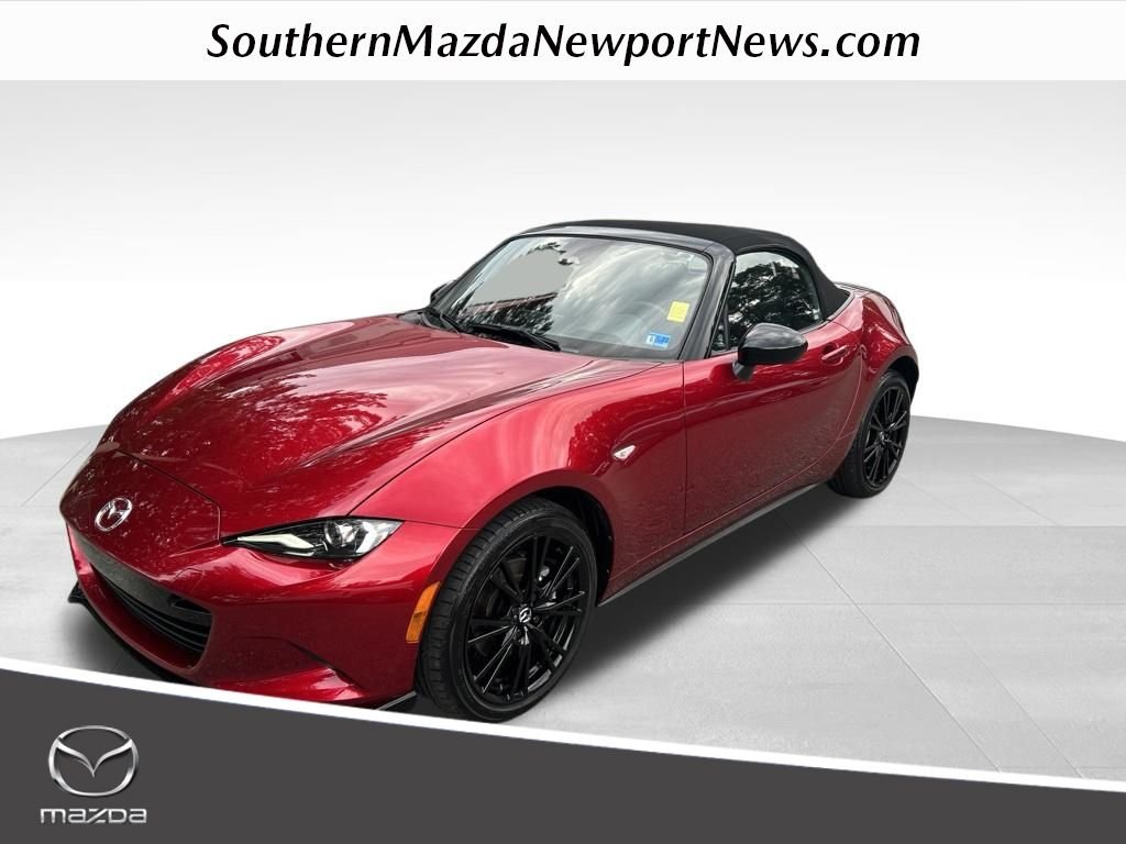 Used 2025 Red Mazda Club image 1