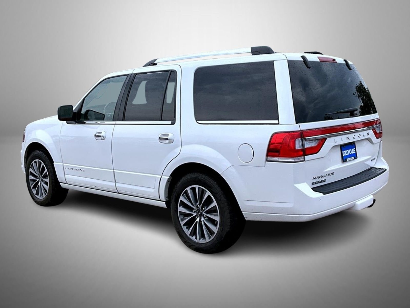 Used 2016 White Lincoln Select image 7