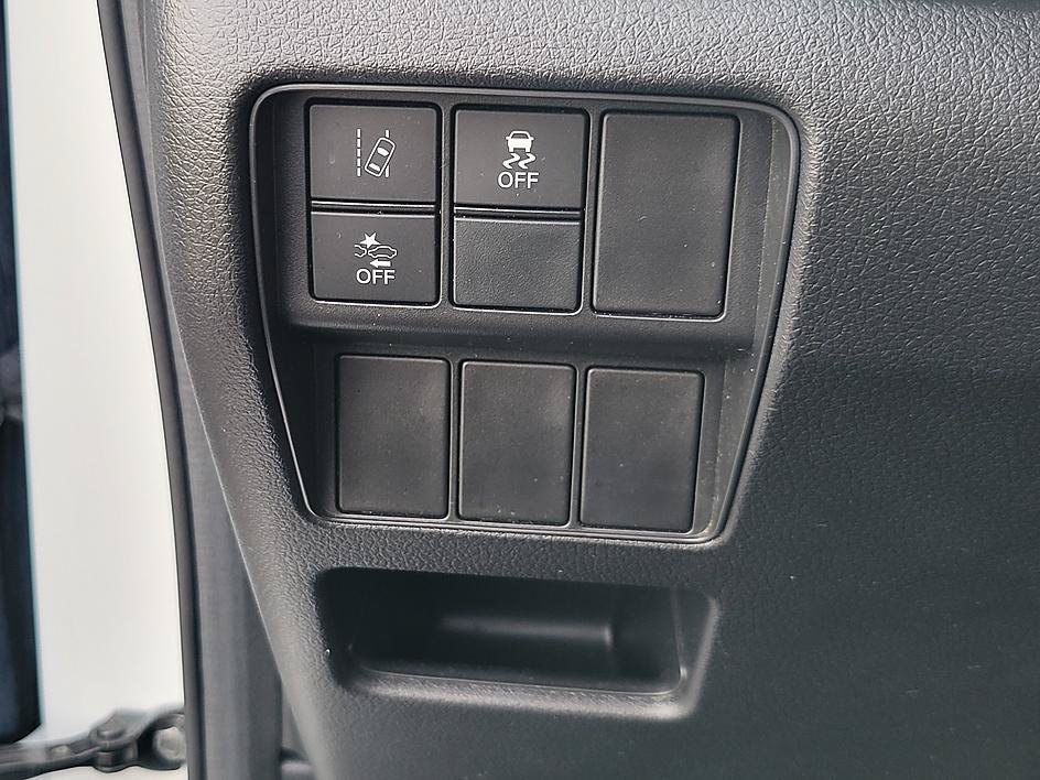 Used 2021 Platinum White Honda EX image 26