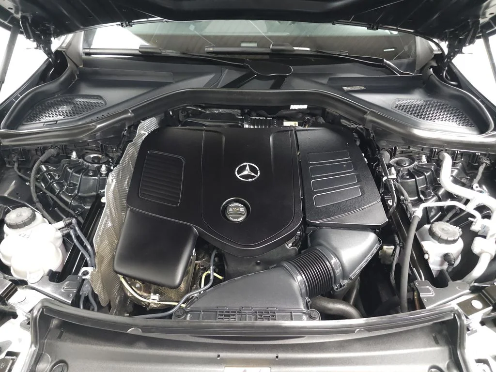 Certified Used 2026 Gray Mercedes-Benz GLC 300 image 31
