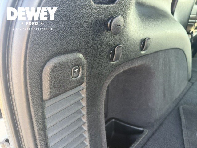 Used 2017 Bright White Clearcoat Jeep Altitude image 29