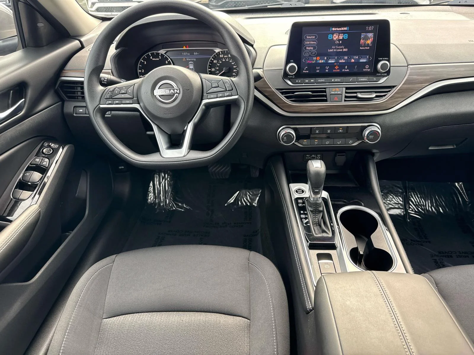 2023 Nissan Altima SV - Photo 13