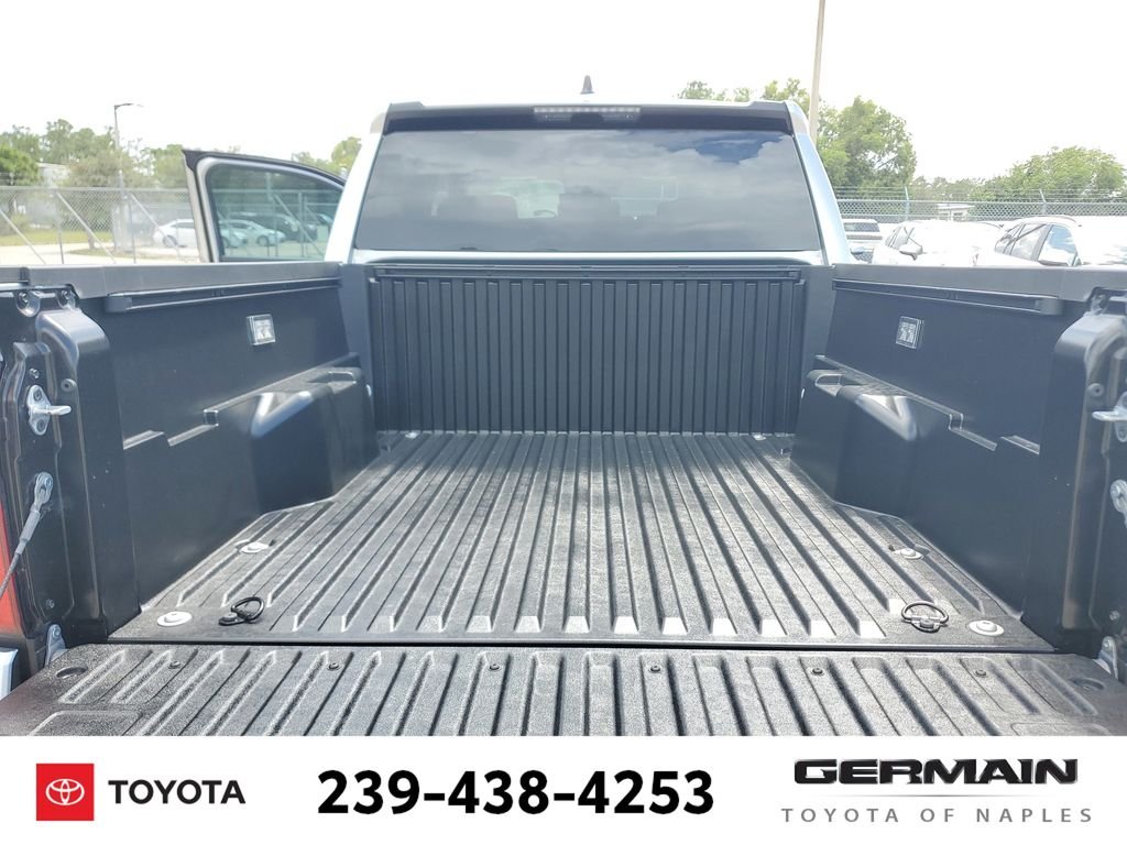 2025 Toyota Tacoma SR5 - Photo 20