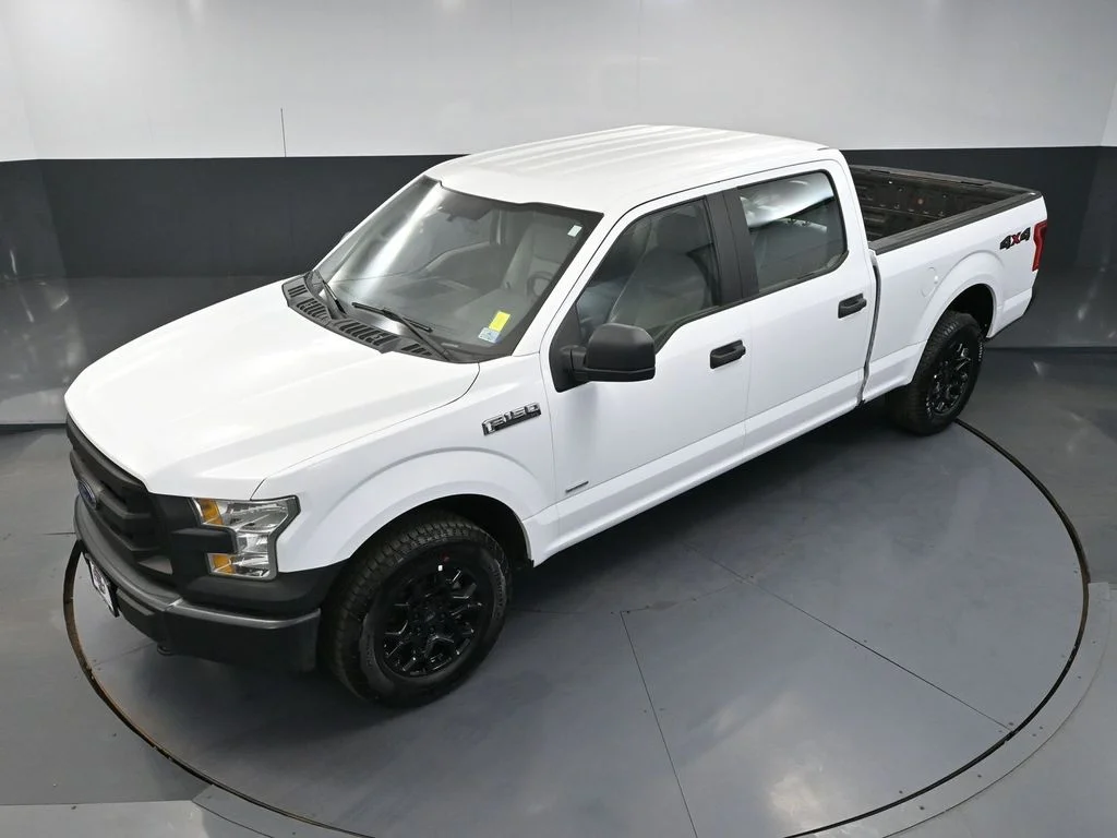 Used 2016 White Ford XL image 53