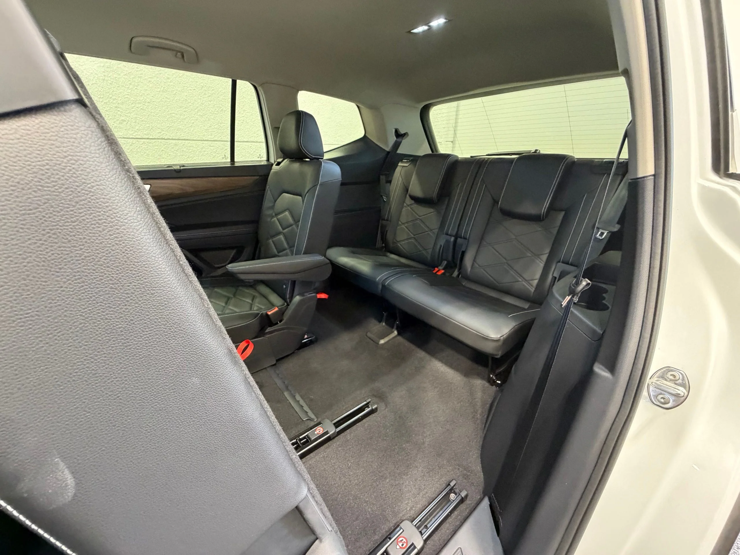 New 2026 White Volkswagen 2.0T SE w/Technology image 23