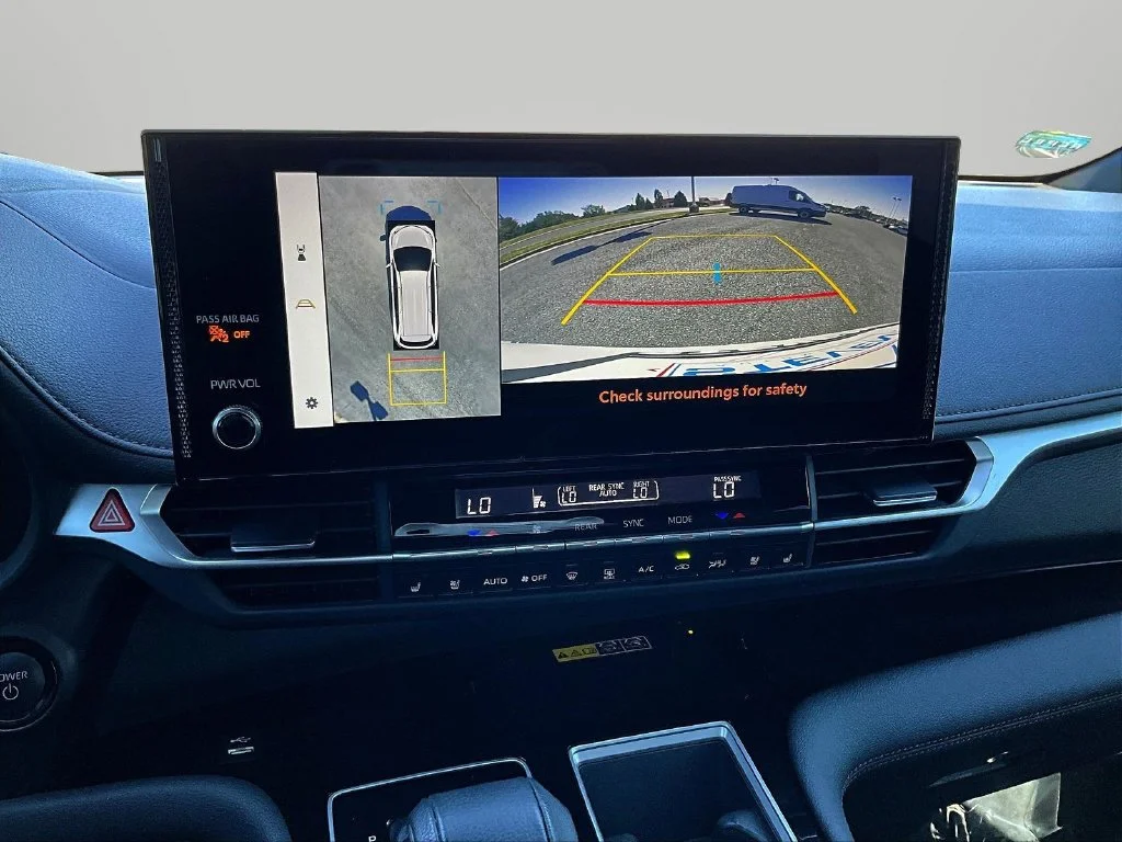 Used 2025 Wind Chill Pearl Toyota Platinum image 16