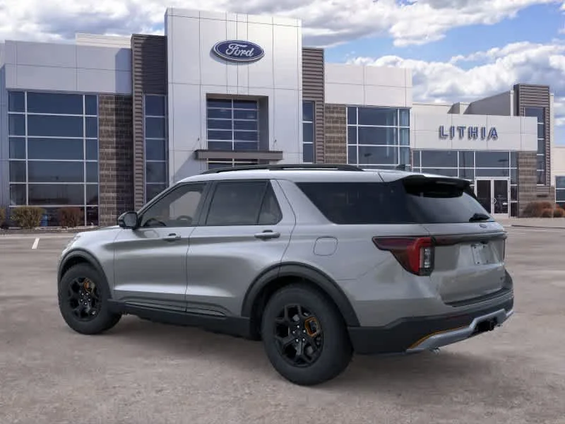 New 2026 Carbonized Gray Metallic Ford Tremor® image 4
