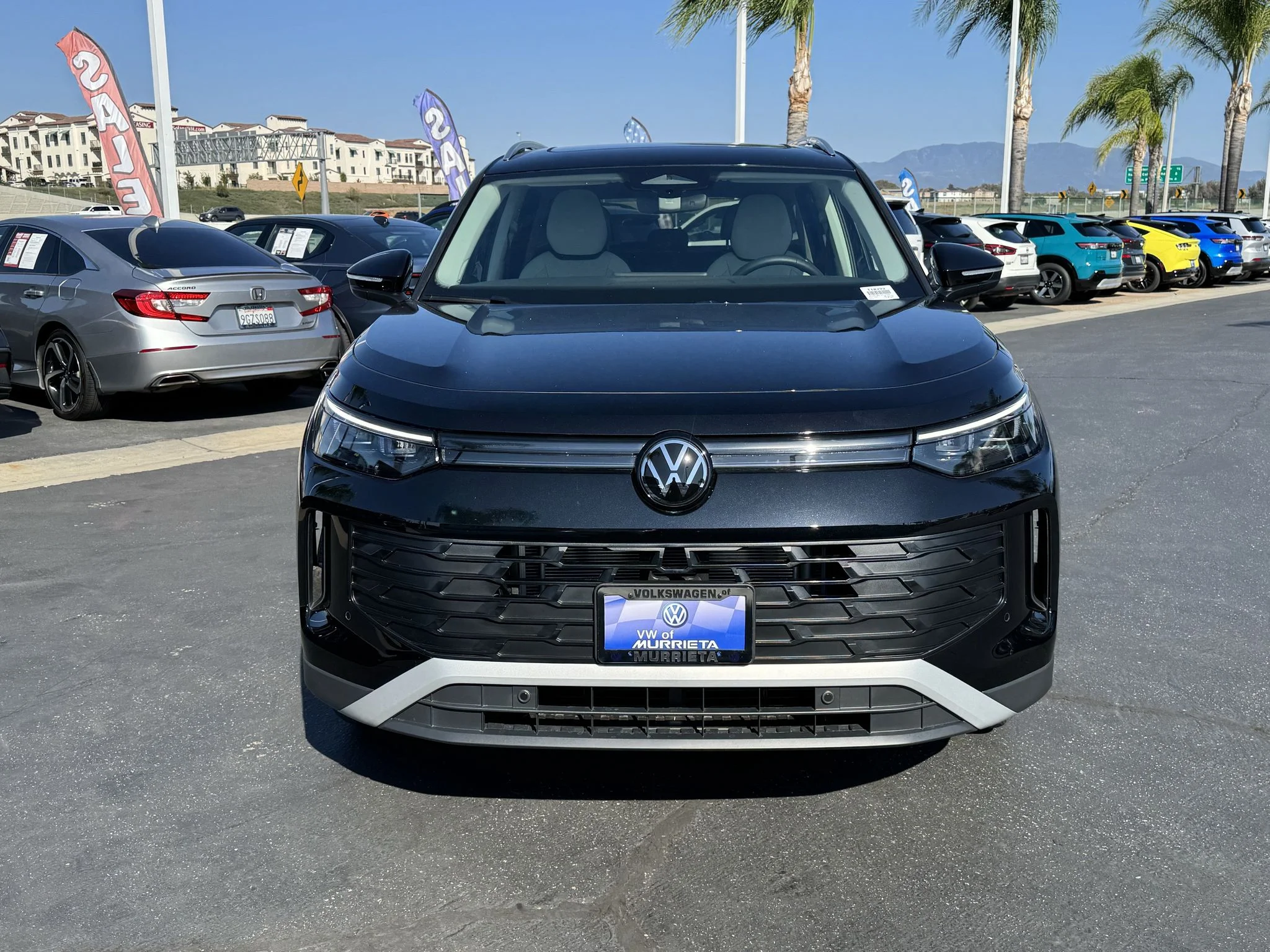 New 2026 Deep Black Pearl Volkswagen SE image 2