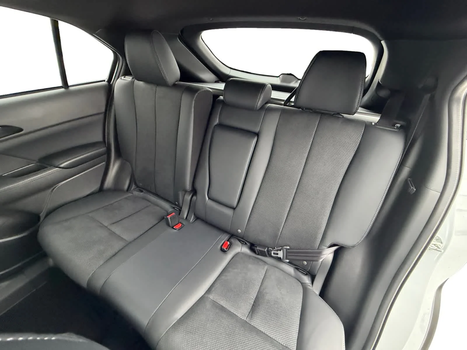 2026 Mitsubishi Eclipse Cross Black Edition - Photo 15