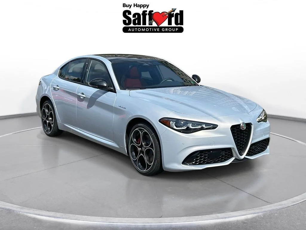 2025 Alfa Romeo Giulia Base - Photo 10