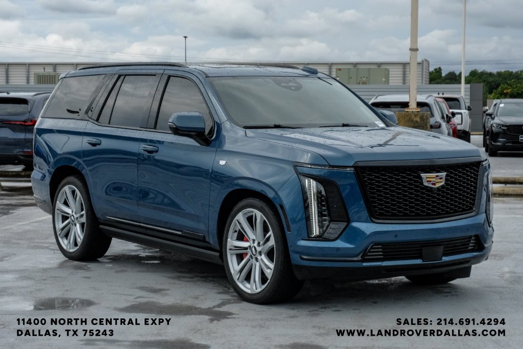 Used 2025 Deep Sea Metallic Cadillac Sport image 4