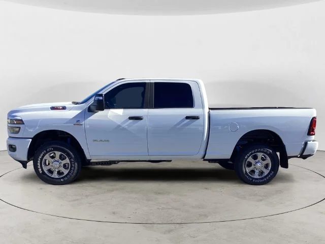 New 2027 White Ram BIG HORN CREW CAB 4X4 6