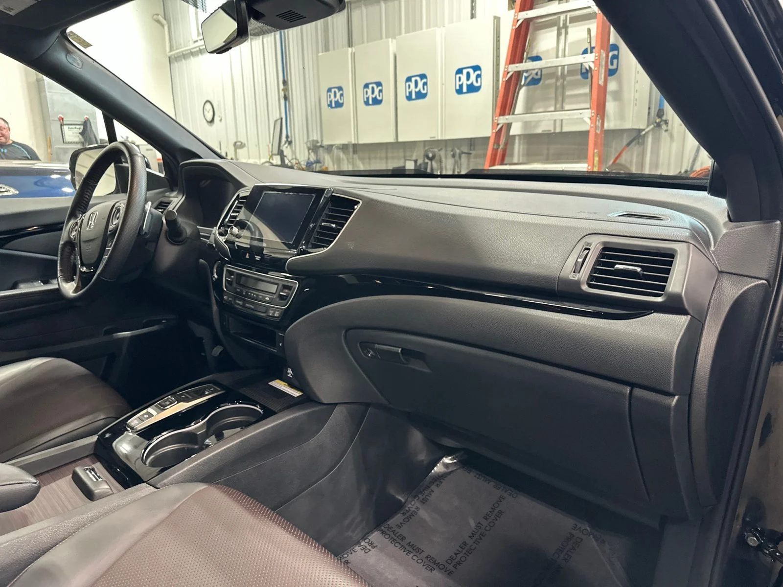 2023 Honda Ridgeline Black Edition - Photo 33