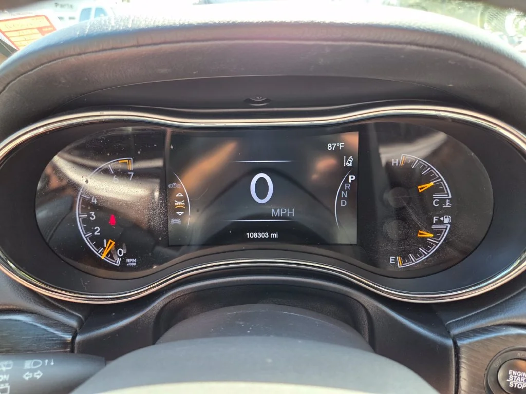 Used 2018 Red Jeep High Altitude image 33
