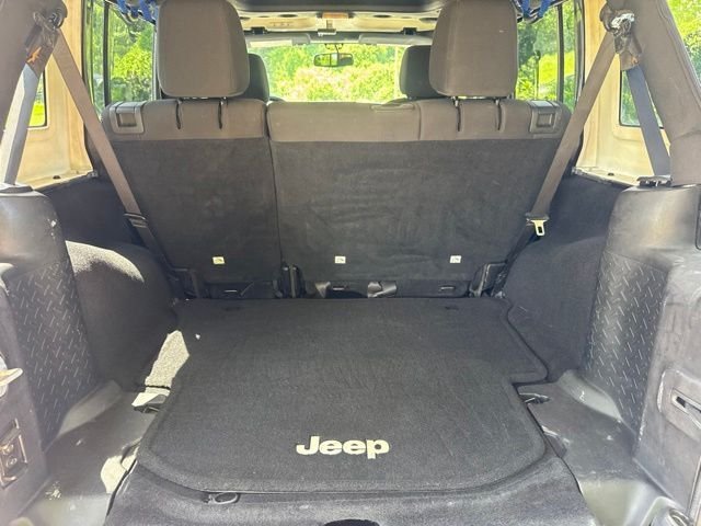 Used 2014 Gray Jeep Unlimited Sport image 7