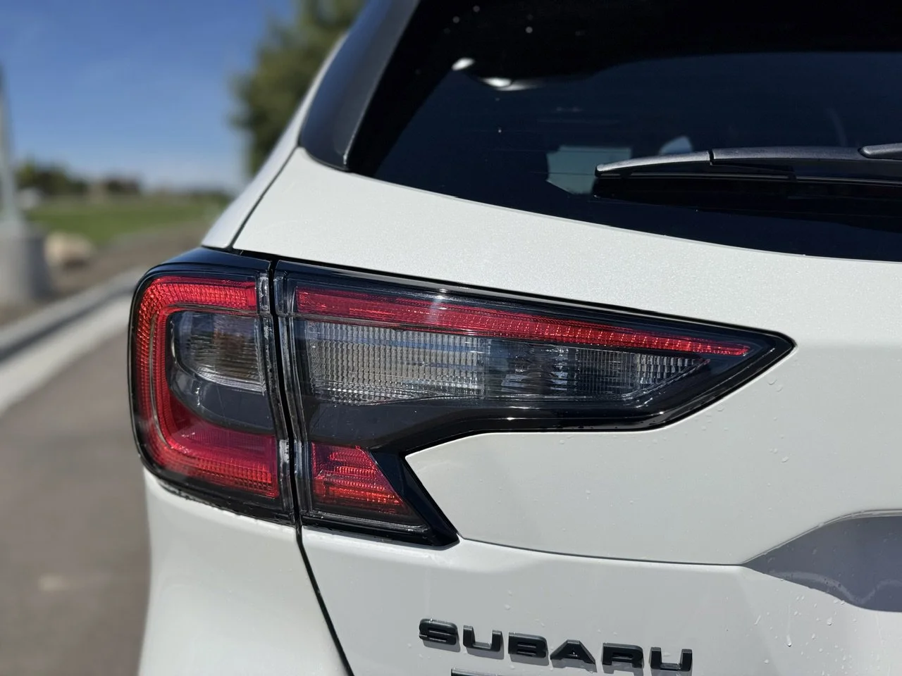 Certified Used 2025 Crystal White Pearl Subaru Onyx Edition image 38