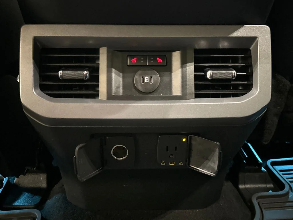 Used 2024 Gray Ford Lariat image 30