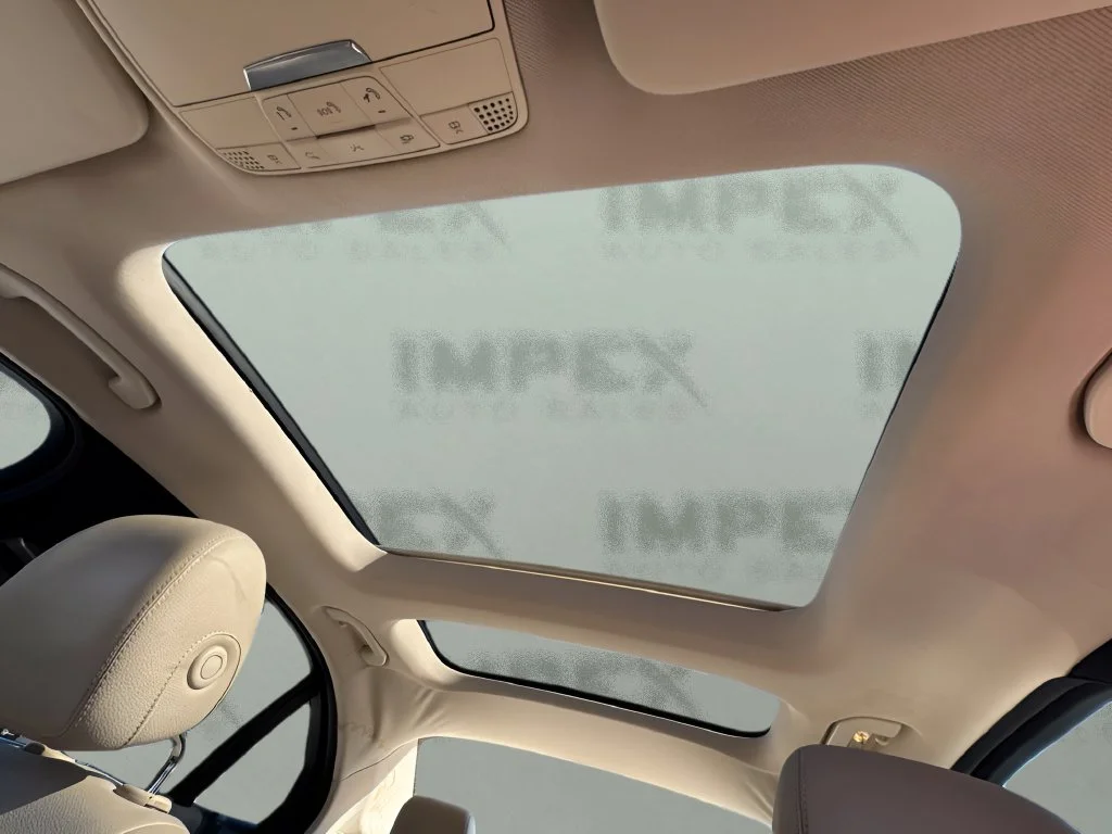 Used 2018 Beige Mercedes-Benz C 300 image 9