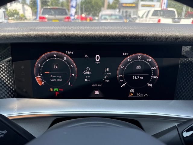New 2026 Avocado Green w/Deep Black Roof Volkswagen SE R-Line Black image 17