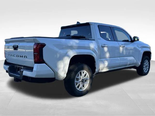 Certified Used 2025 White Toyota SR5 image 5