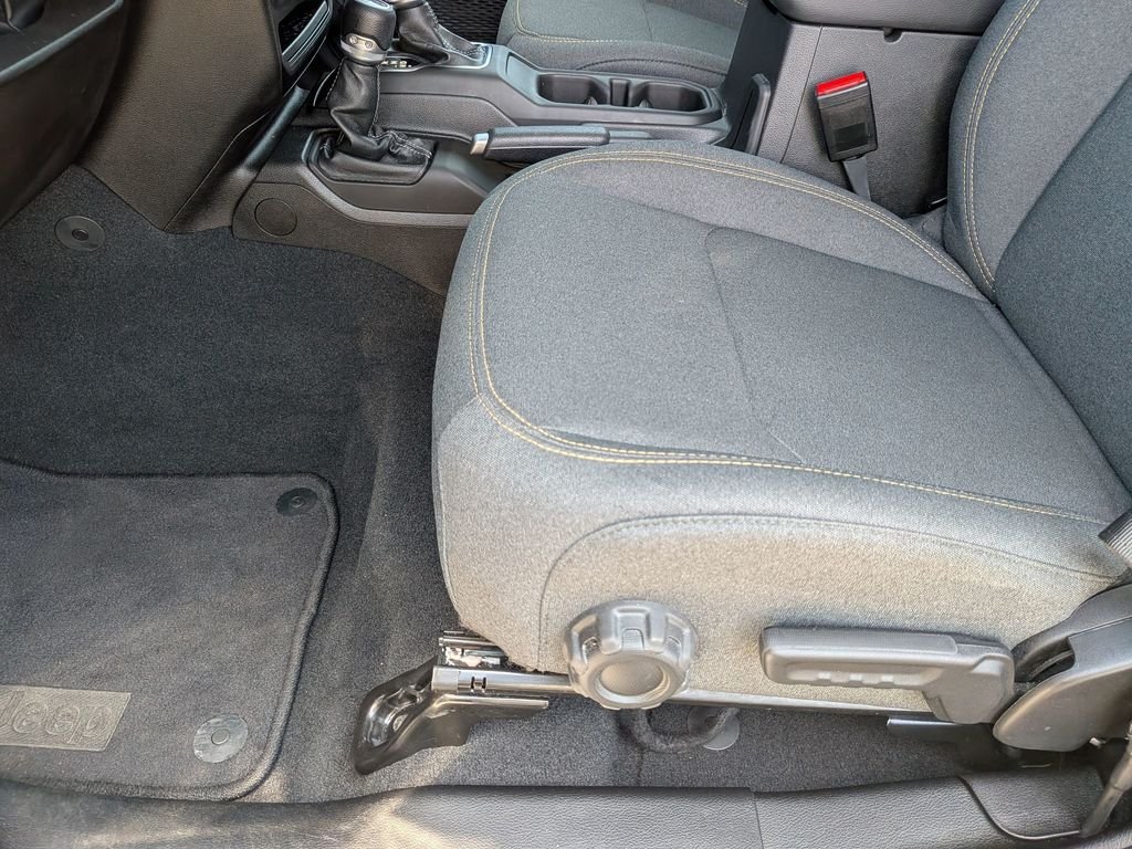 Used 2024 Gray Jeep Sahara 4xe image 13
