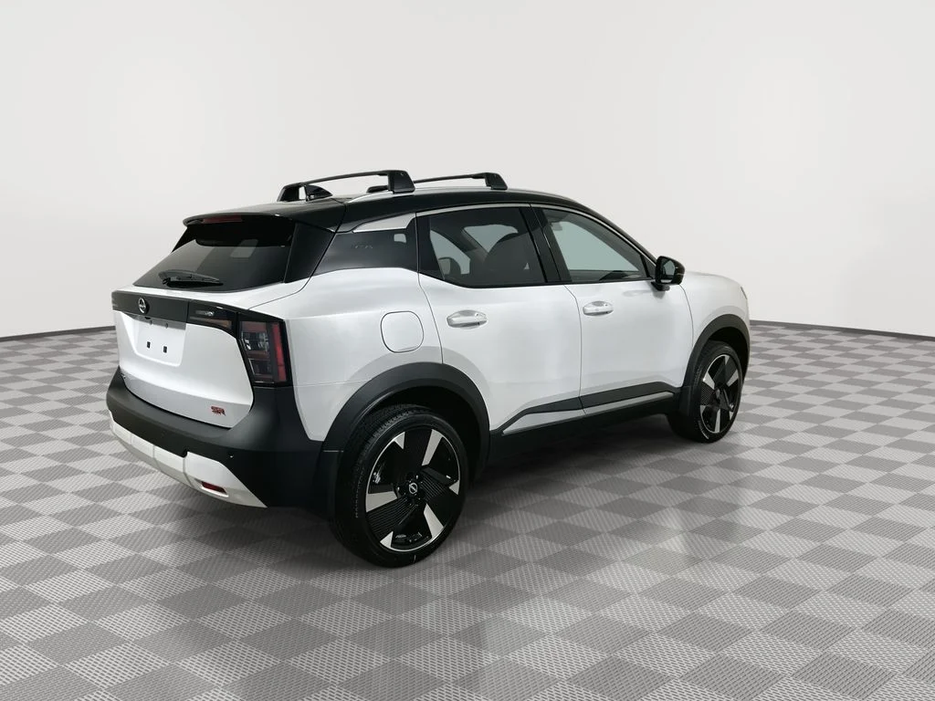 New 2026 Aspen White TriCoat / Super Black Two-tone Nissan SR image 8