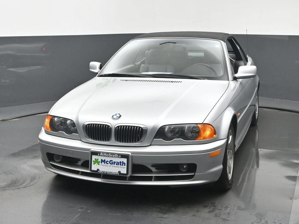 Used 2001 Silver BMW 325Ci image 17
