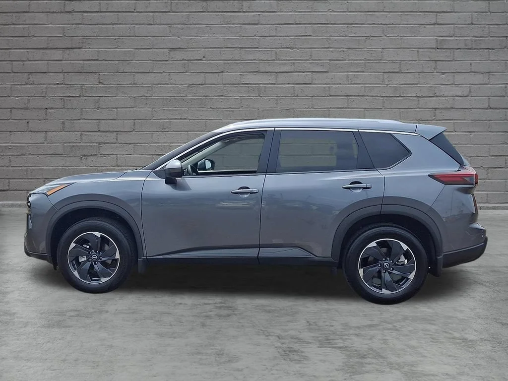 Used 2026 Gray Nissan SV image 7