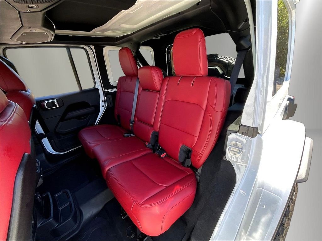 Used 2024 Bright White Clearcoat Jeep Rubicon 392 image 24