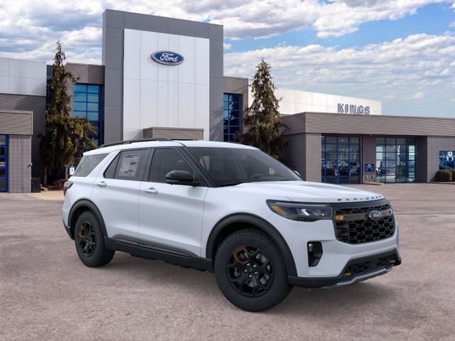 New 2026 Space White Metallic Ford Tremor® image 7