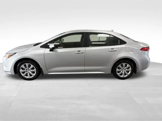 Used 2025 Silver Toyota LE image 6
