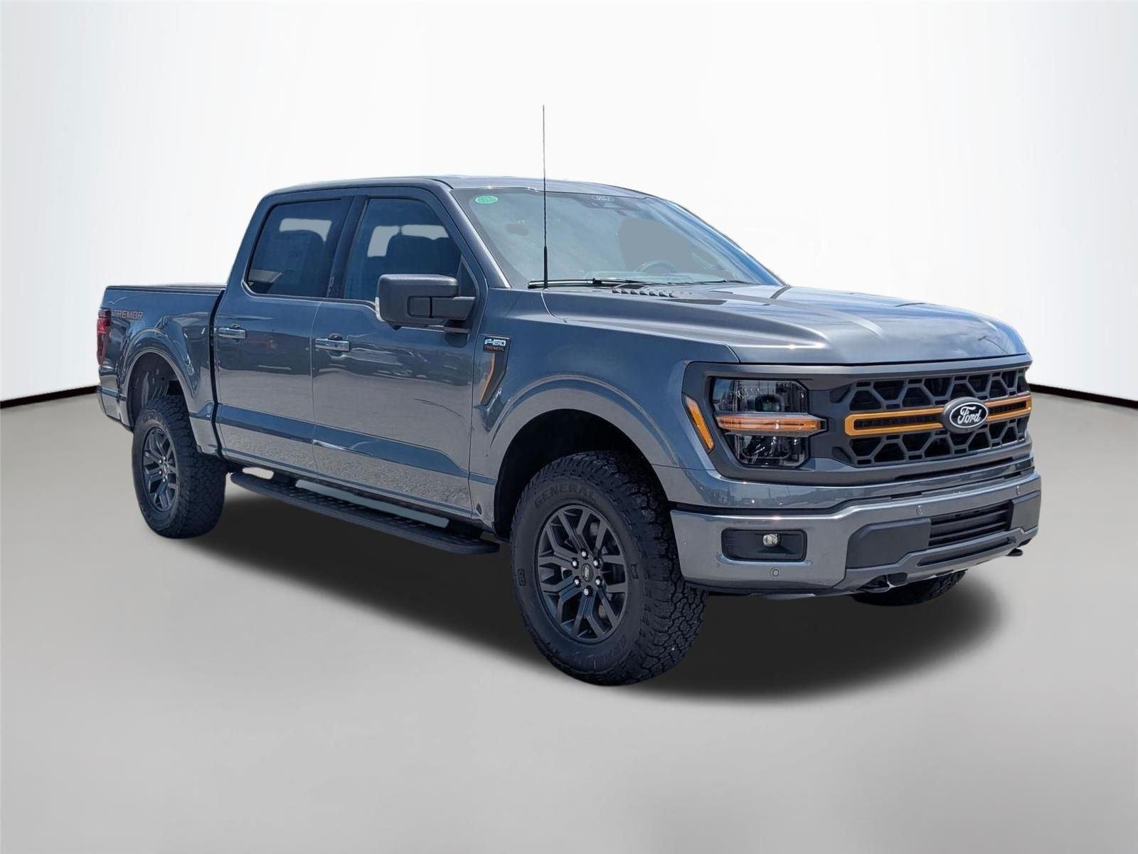 New 2026 Carbonized Gray Metallic Ford Tremor® image 3
