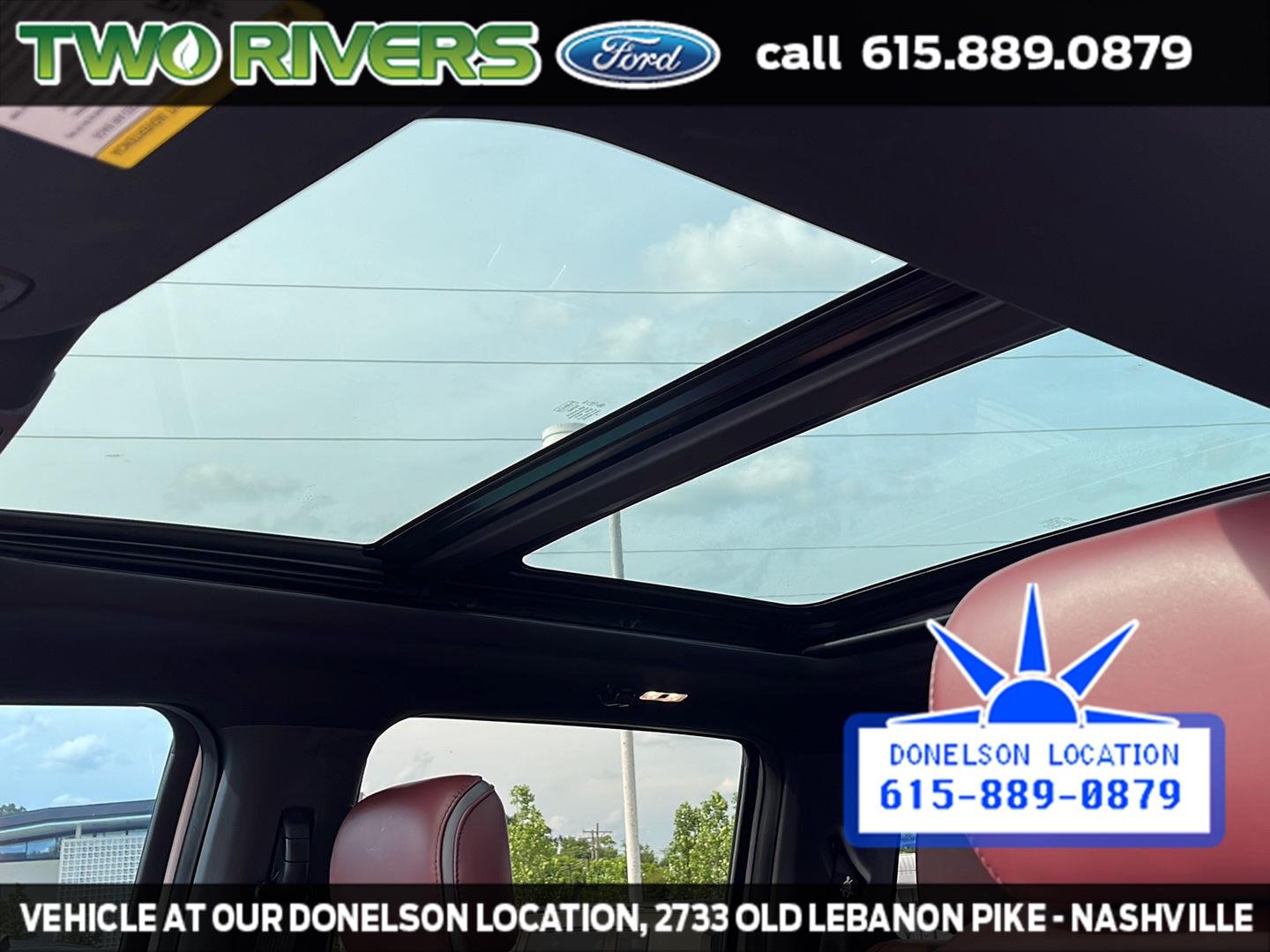Used 2018 White Platinum Tri-Coat Metallic Ford Platinum image 24