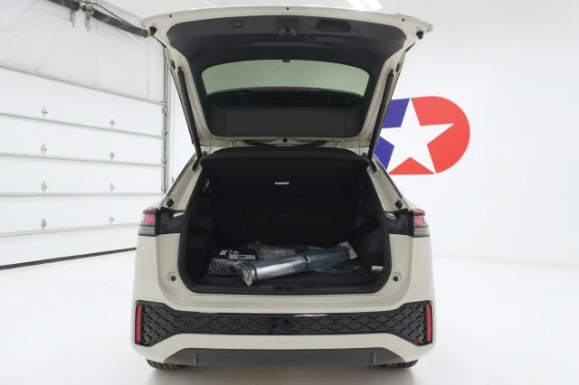 New 2026 Sandstone Volkswagen SEL R-Line Turbo image 7