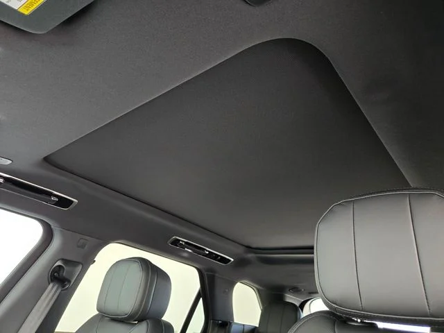 New 2026 Borasco Grey Land Rover Dynamic SE image 11