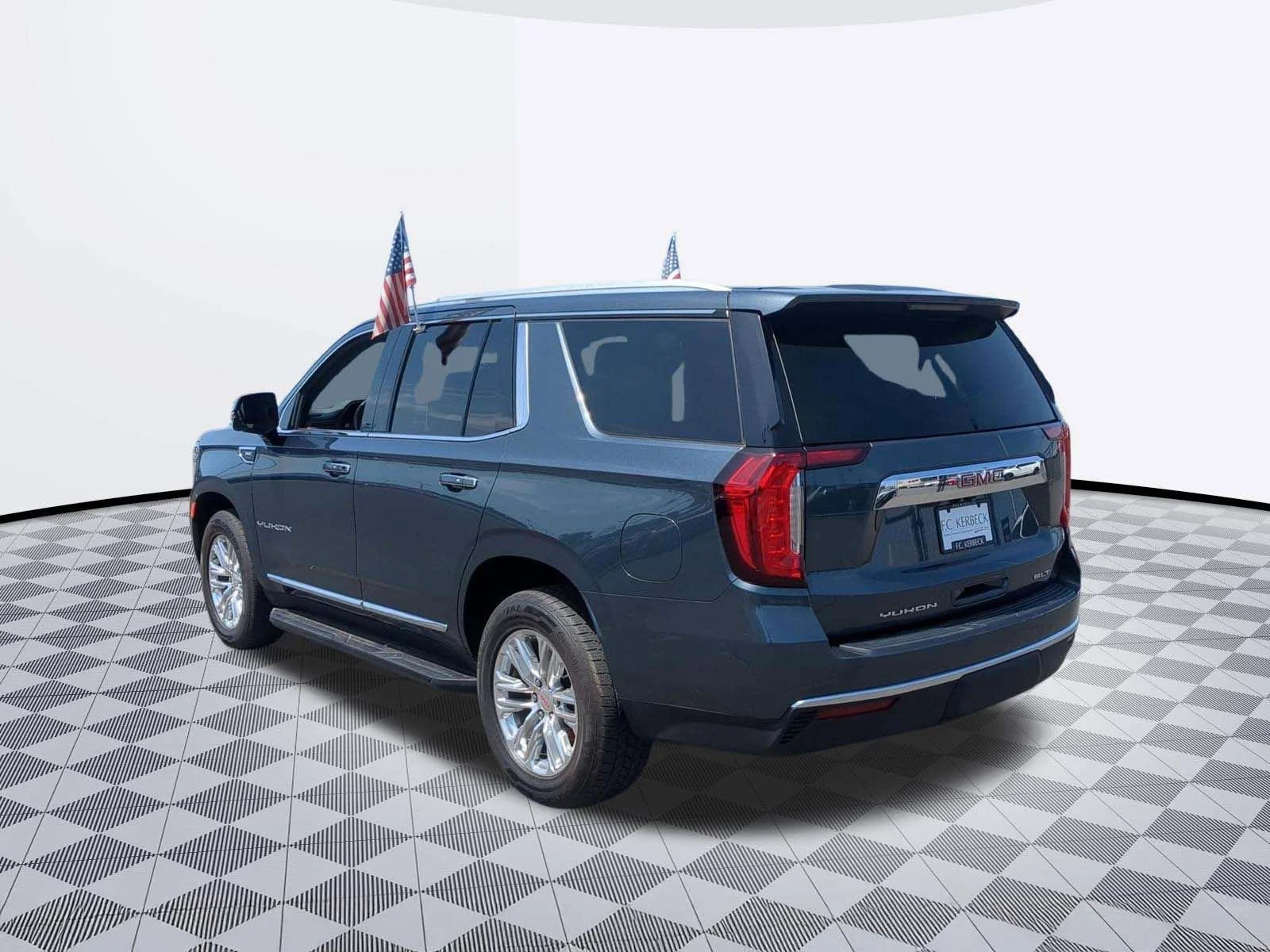Used 2021 Dark Sky Metallic GMC SLT image 5