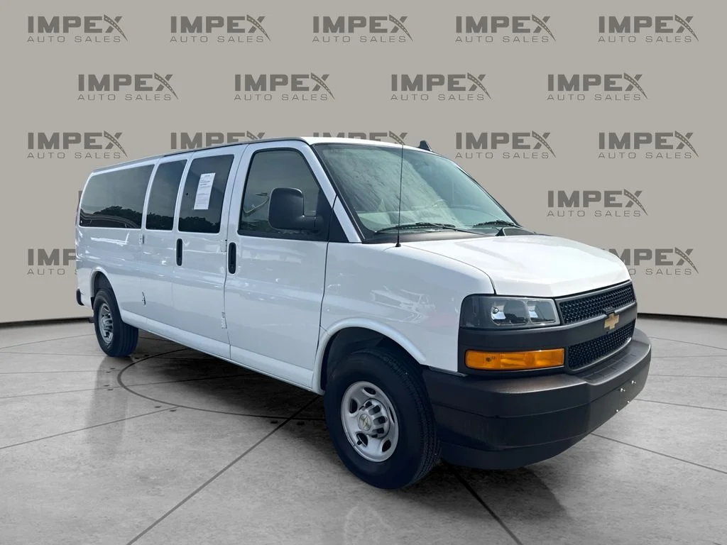 Used 2025 White Chevrolet LS image 4