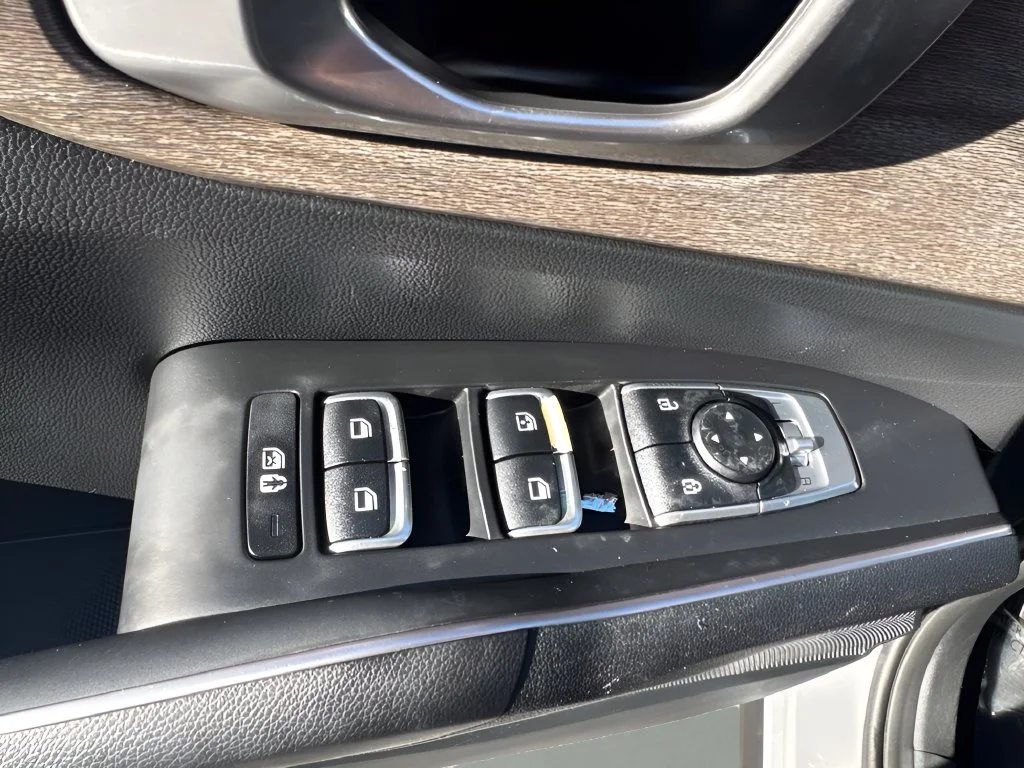 Used 2022 Gray Kia X-Line EX image 27