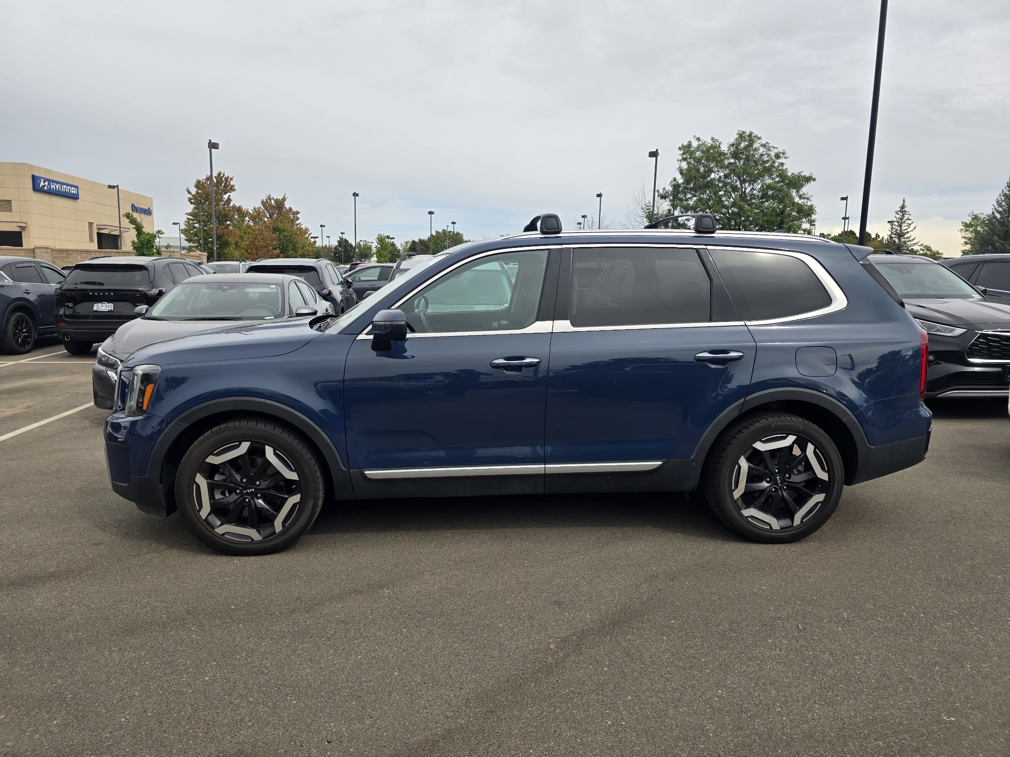 Used 2023 Midnight Lake Blue Kia S image 2