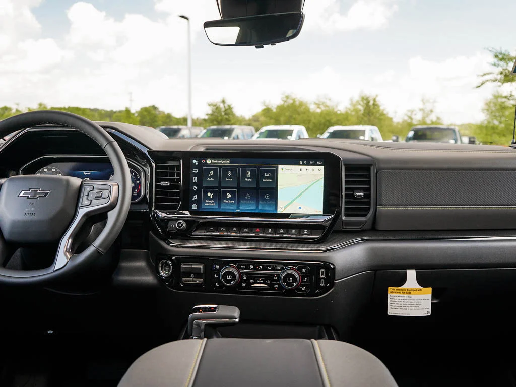 2026 Chevrolet Silverado 1500 ZR2 - Photo 13