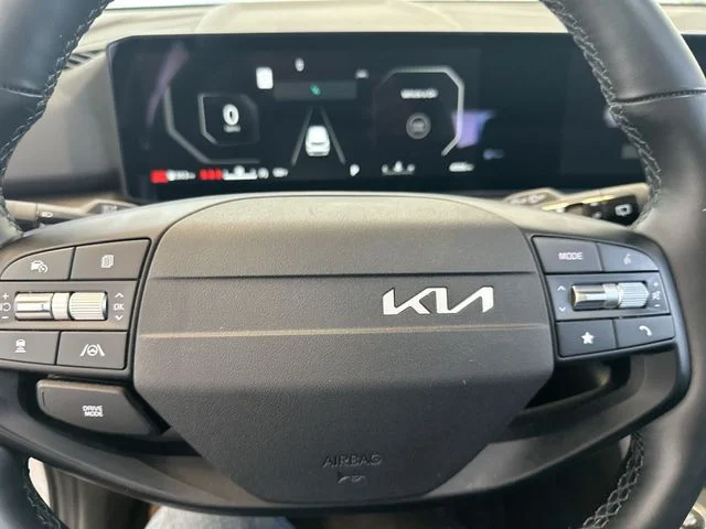 Used 2026 White Kia SX image 12