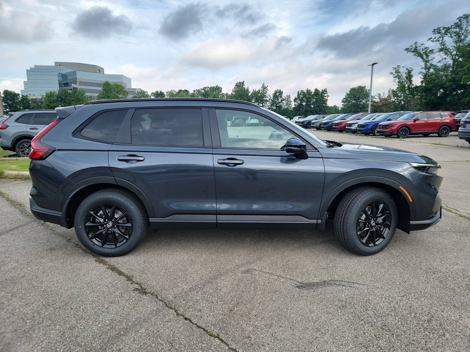 New 2026 Meteorite Gray Metallic Honda Sport-L image 26