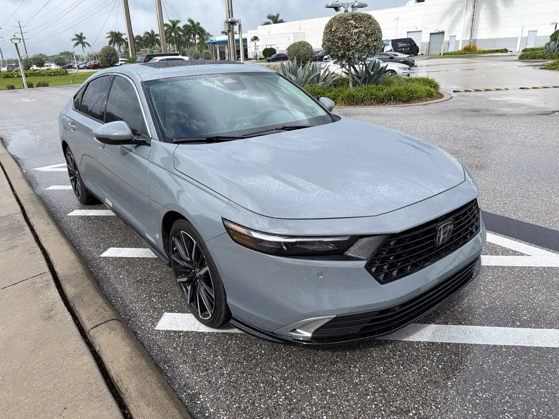 Certified Used 2024 Urban Gray Pearl Honda Touring image 3
