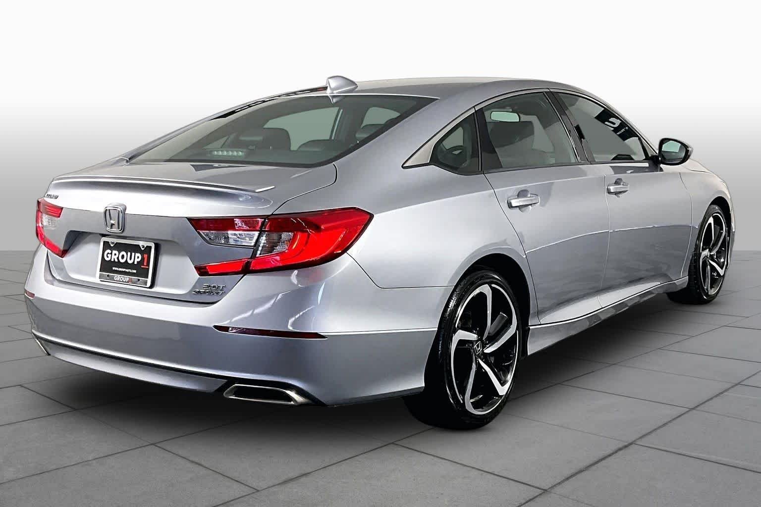 Used 2020 Lunar Silver Metallic Honda Sport image 13