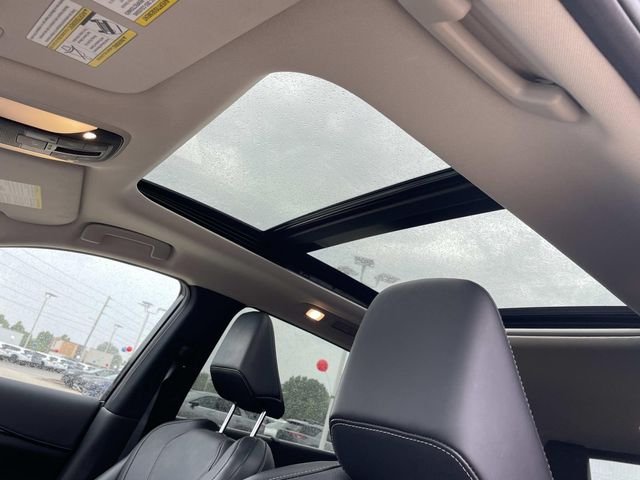 Used 2023 Black INFINITI LUXE image 12