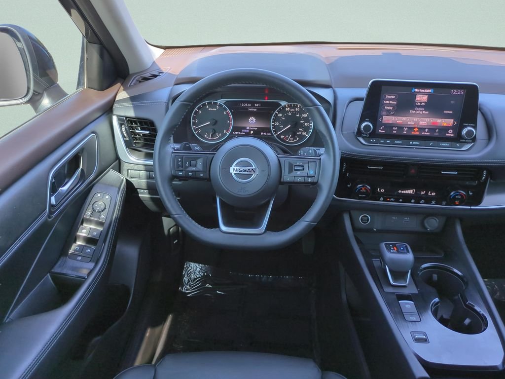Used 2021 Black Nissan SV image 12