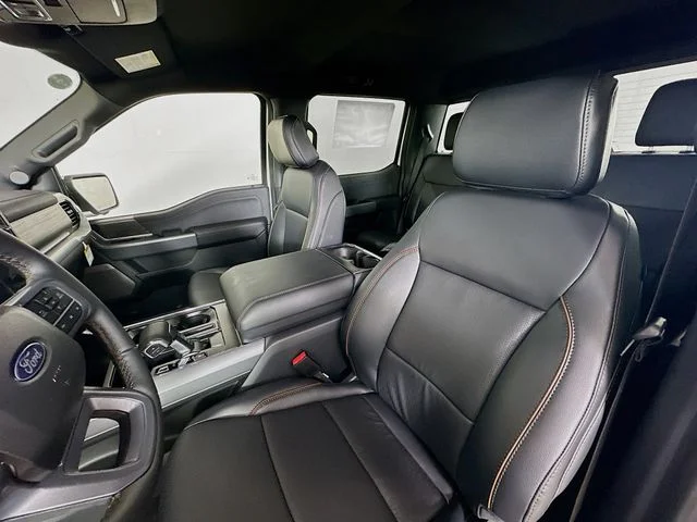 New 2026 Star White Metallic Tri-Coat Ford Lariat image 22